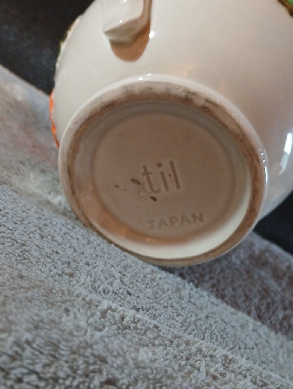Vintage Japan Teapot - Picture 5 of 7